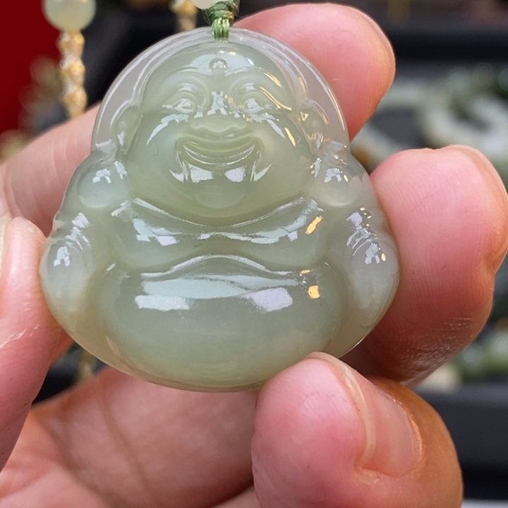 小***^和田玉未镶嵌颈饰