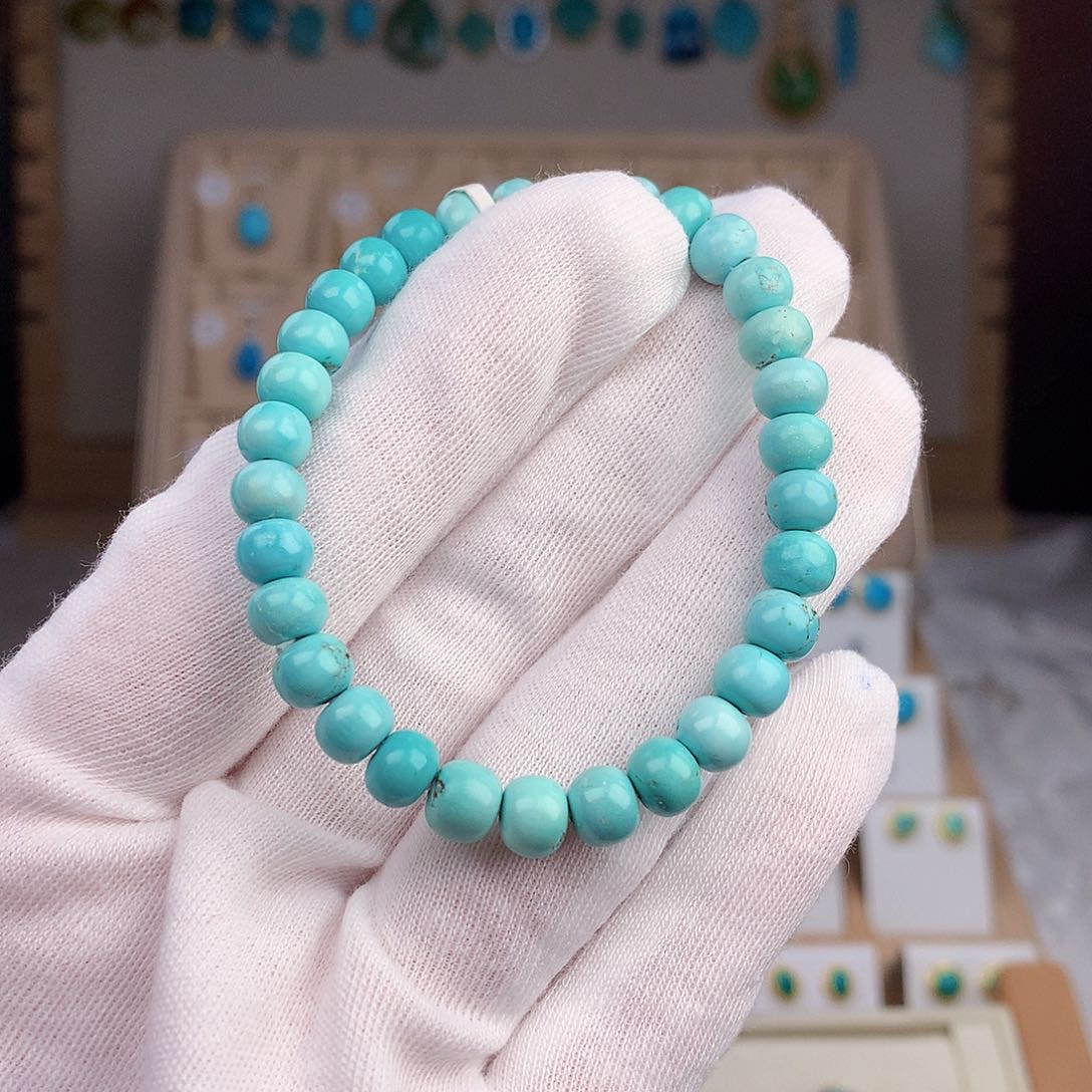 绿松石颈饰未镶嵌