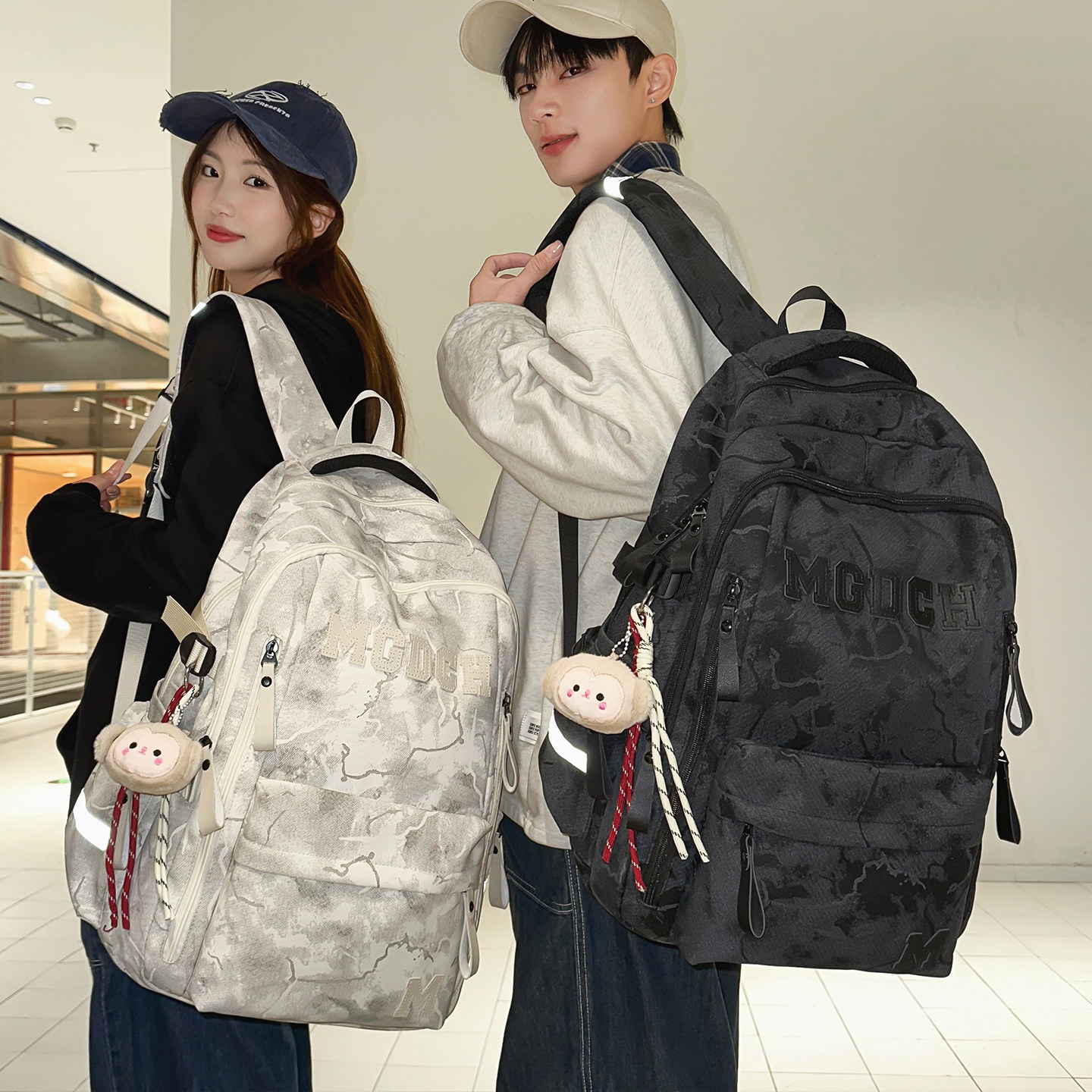 书包男生高中生大容量双肩包女2025新款时尚百搭户外旅游轻便背包