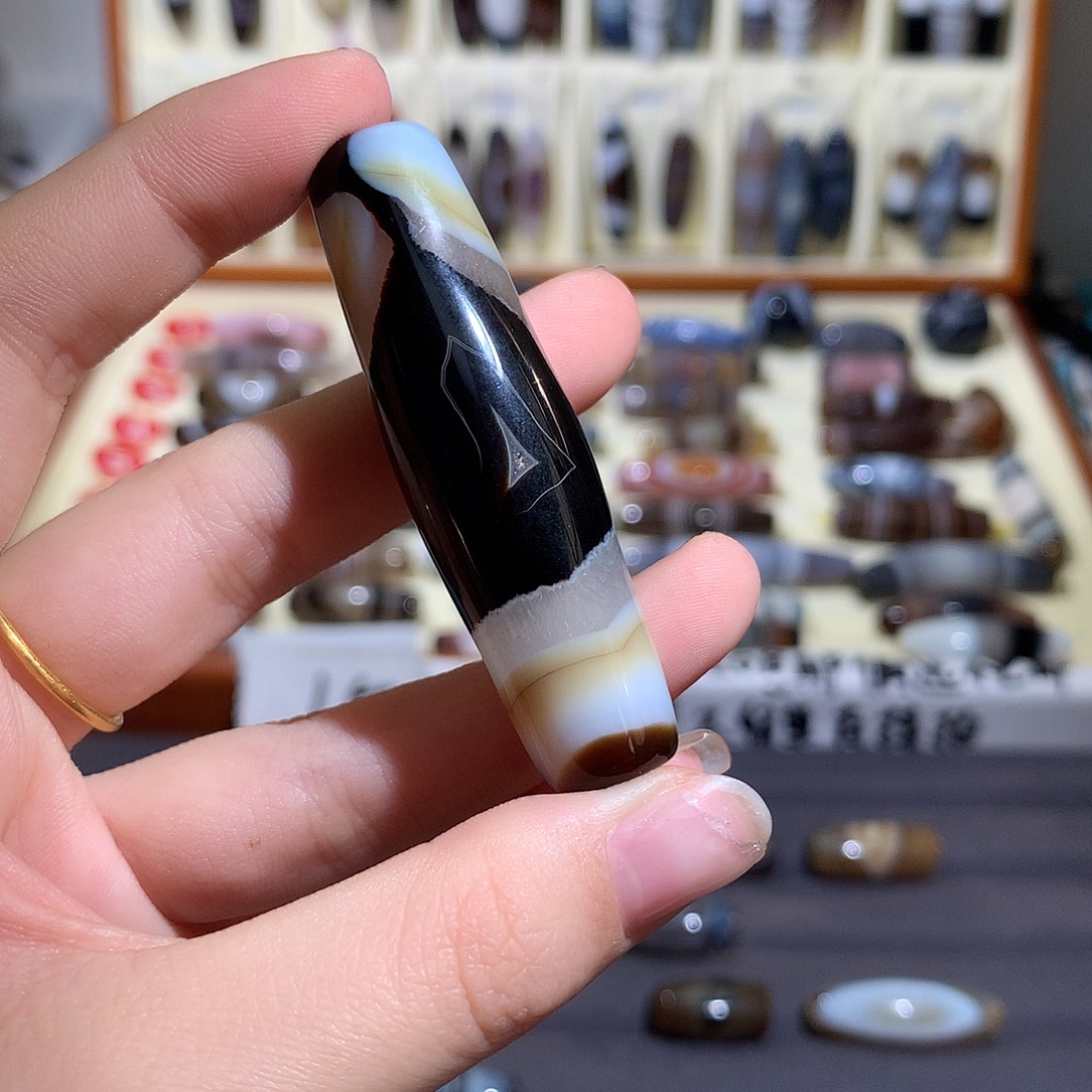 空****玛瑙/玉髓未镶嵌颈饰