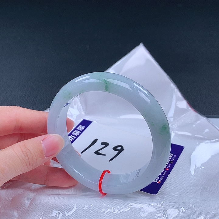 翡翠手镯未镶嵌手镯001882