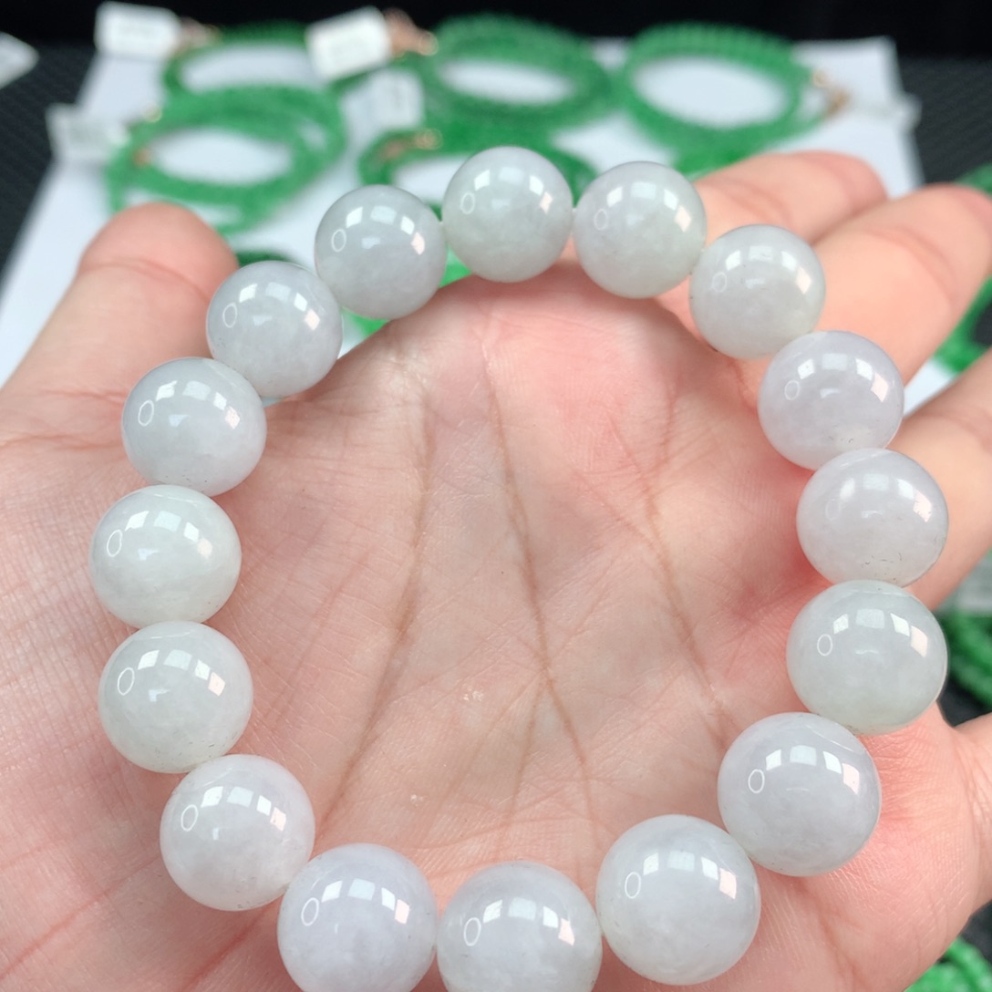 翡翠手链未镶嵌翡翠