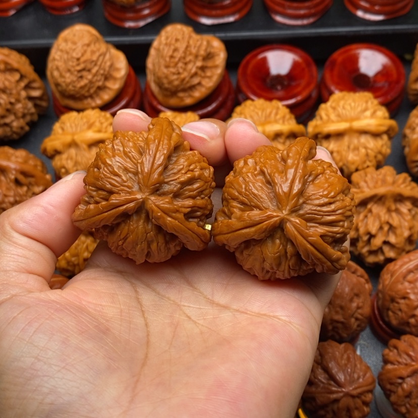 【闪购商品】文玩核桃把件银****长核桃