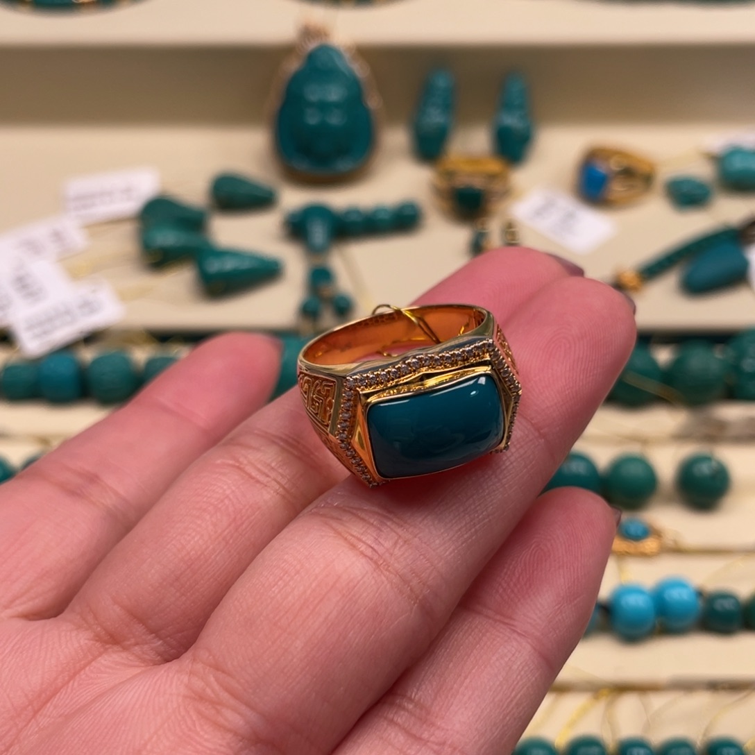 绿松石珠宝奇石18K金镶嵌