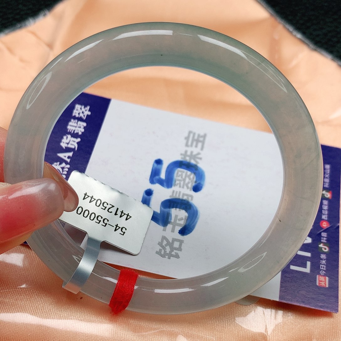 翡翠手镯未镶嵌?**?缅甸天然a货翡翠