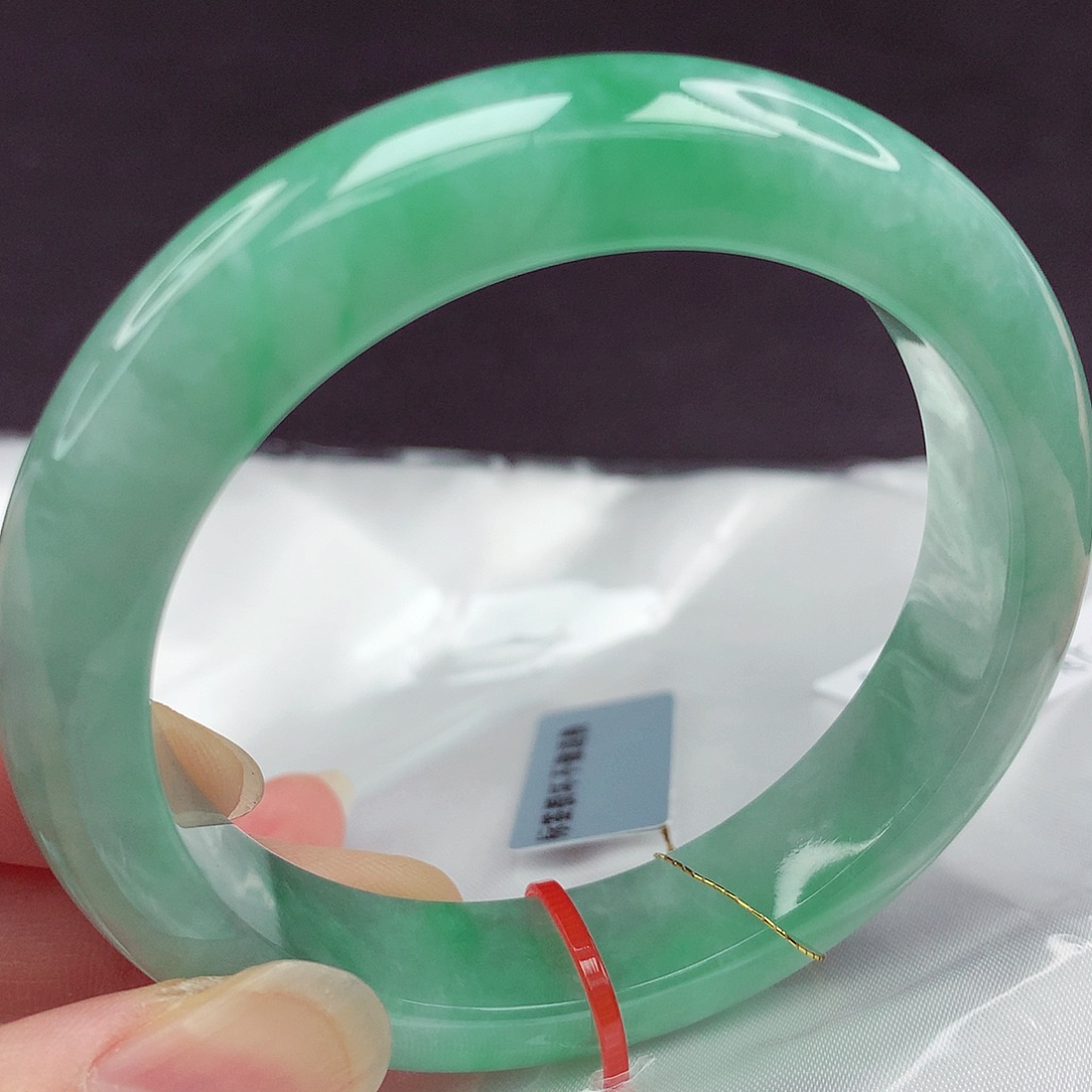 翡翠未镶嵌手镯5556圈908