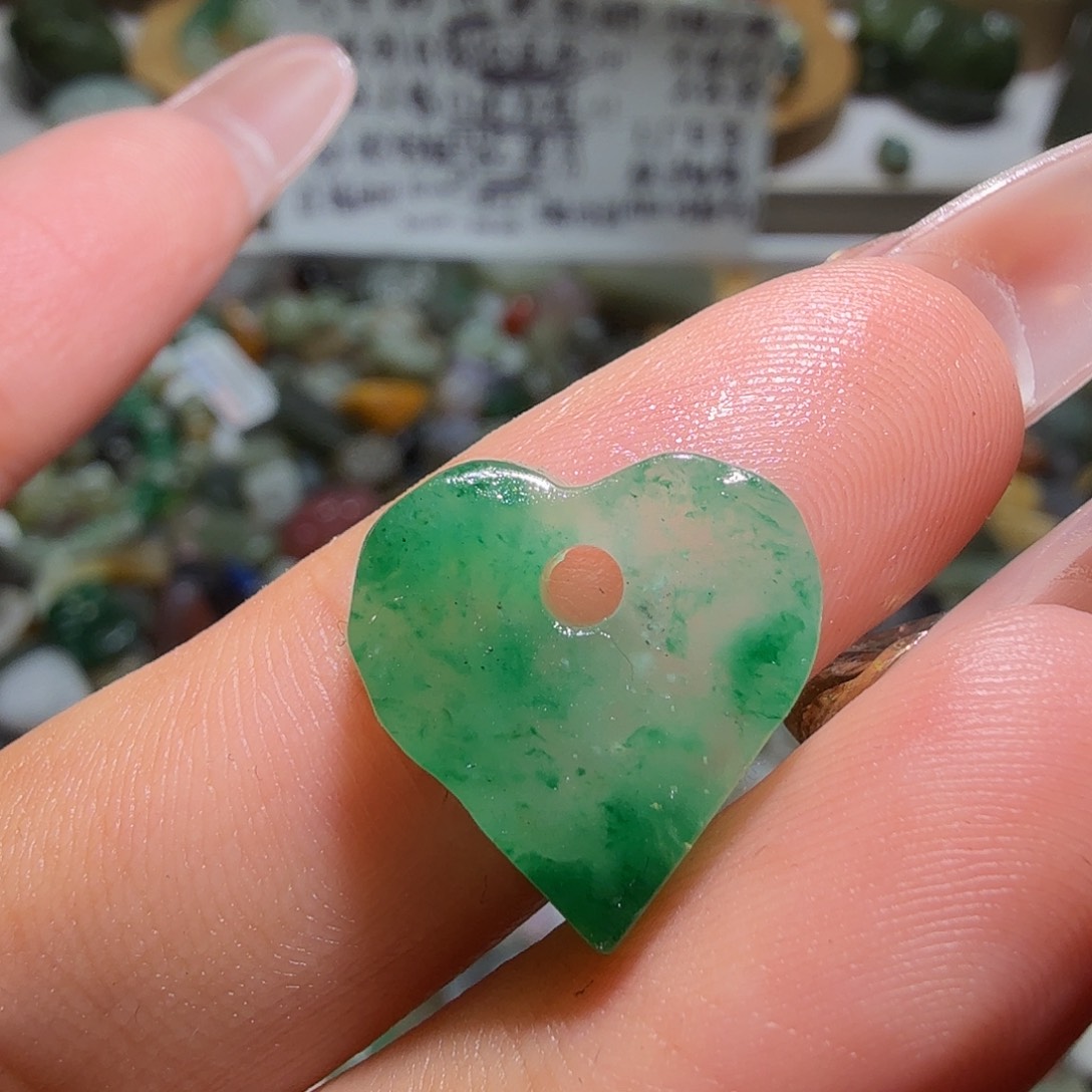 和田玉未镶嵌珠宝奇石