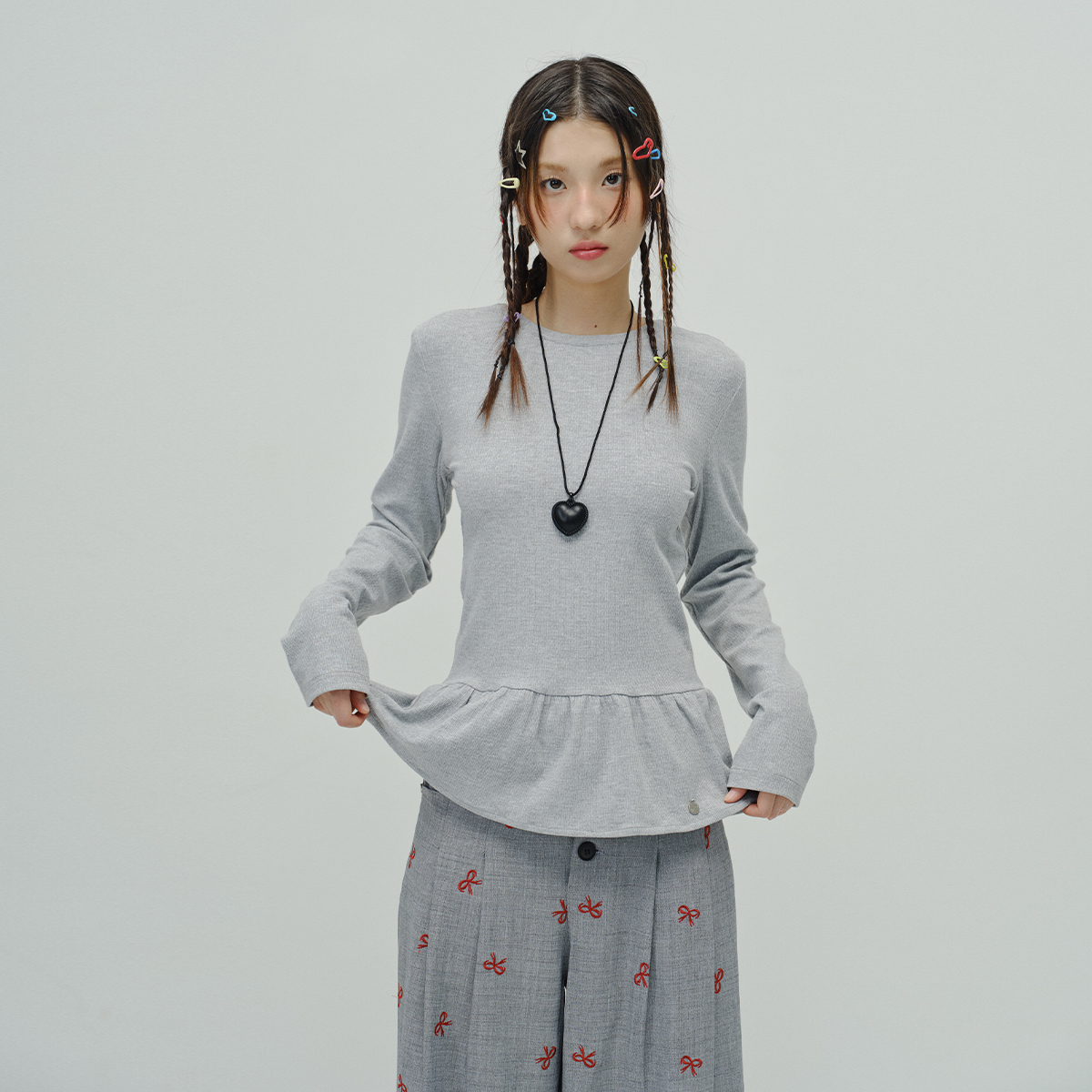 Amweird 24aw“秋日涟漪”纯色拼接花边长袖打底内搭外穿叠穿女