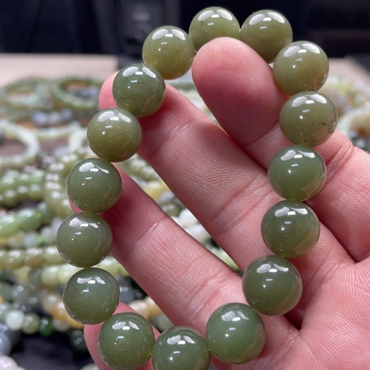 和田玉手链未镶嵌