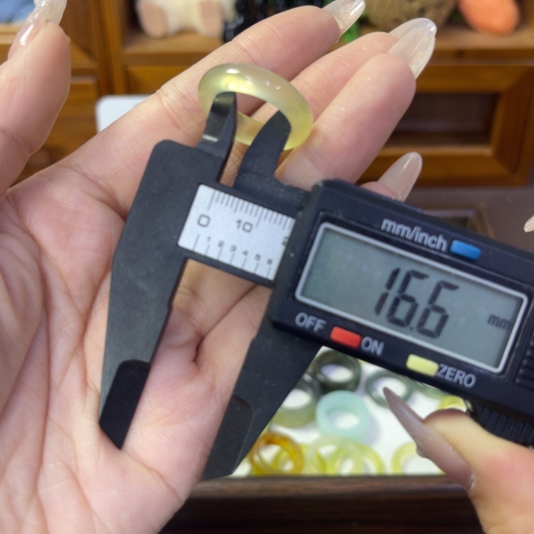 蛇纹石玉未镶嵌戒指17