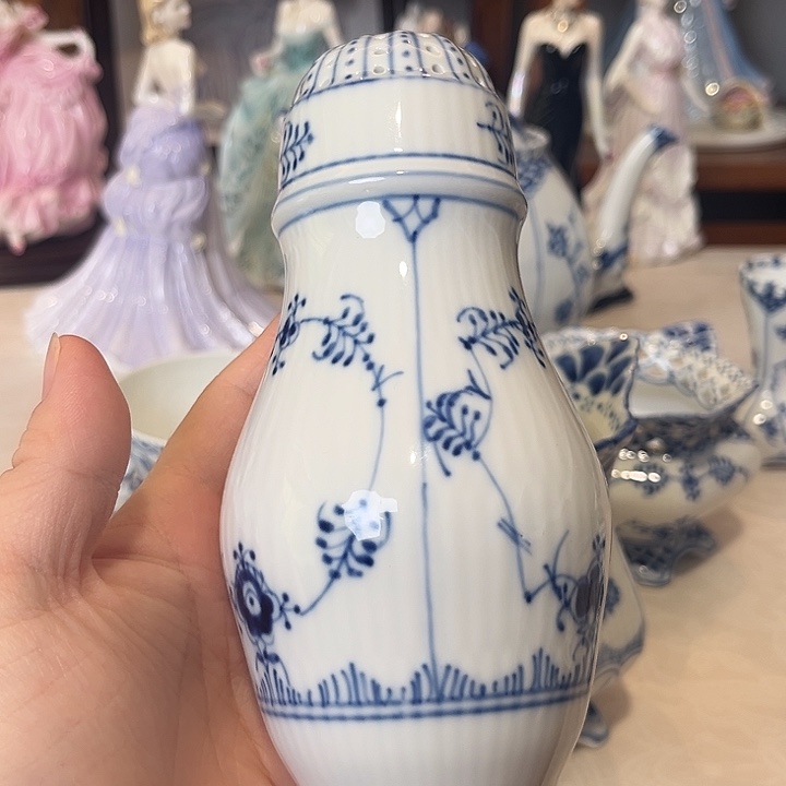 杯欧洲中古瓷器摆件