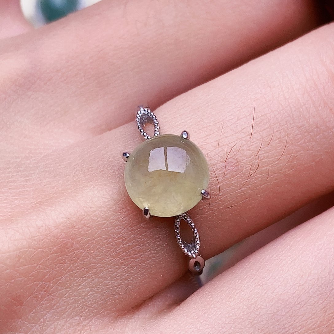 翡翠戒指银S925镶嵌翡翠戒指银S925镶嵌