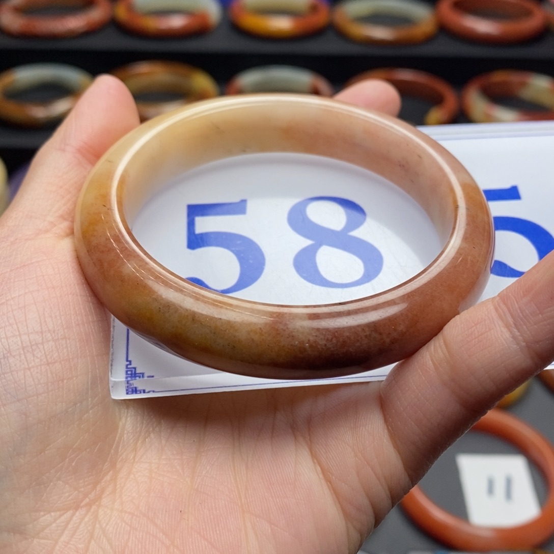 石英质玉（黄龙玉）手镯未镶嵌