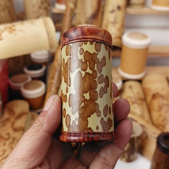 大叶紫檀（黑酸枝木类）