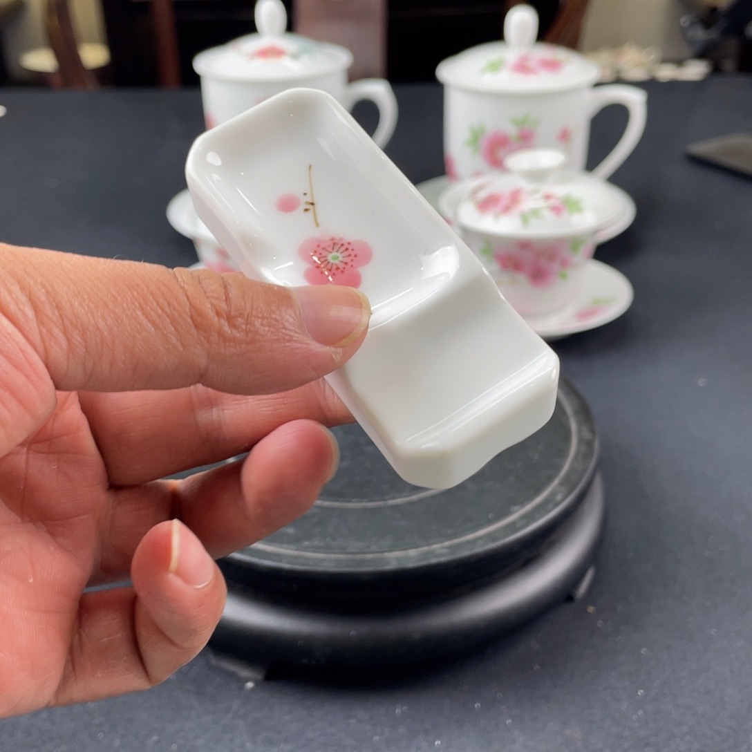 瓷片轻工业陶瓷研究所