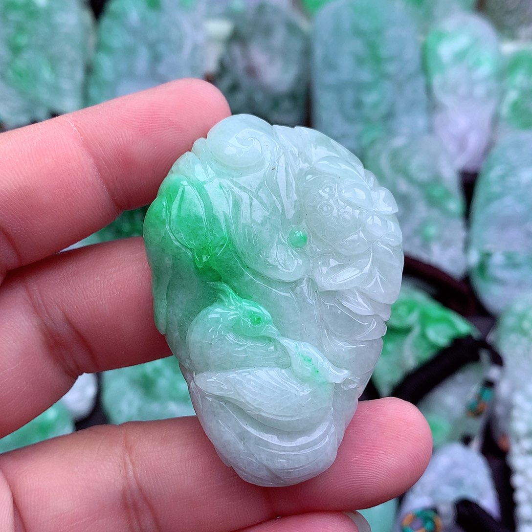 翡翠吊坠(不含链)未镶嵌