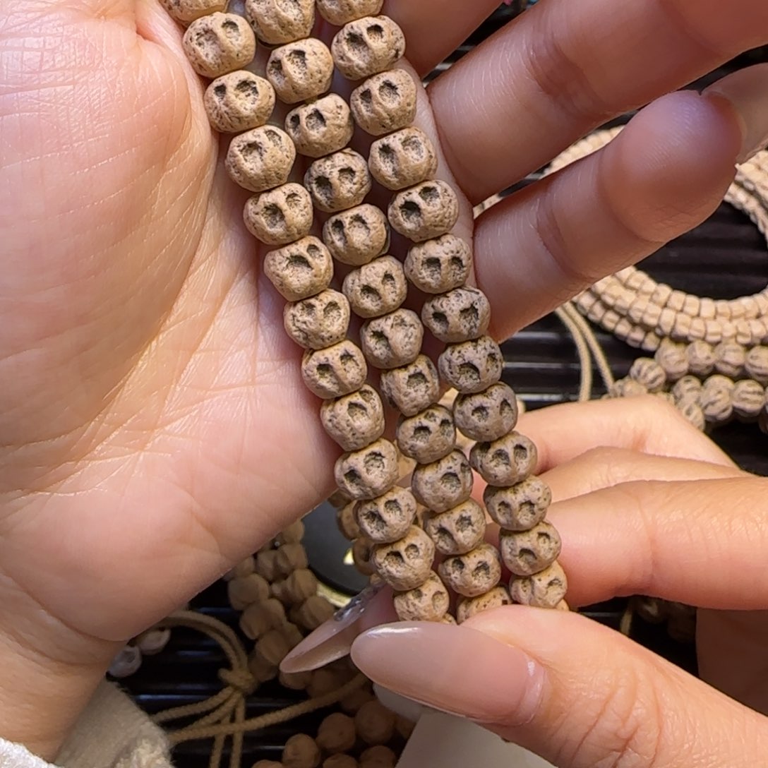 柏香籽/百香籽吊坠公*予