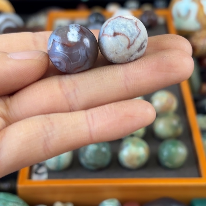 九***城玛瑙/玉髓未镶嵌颈饰