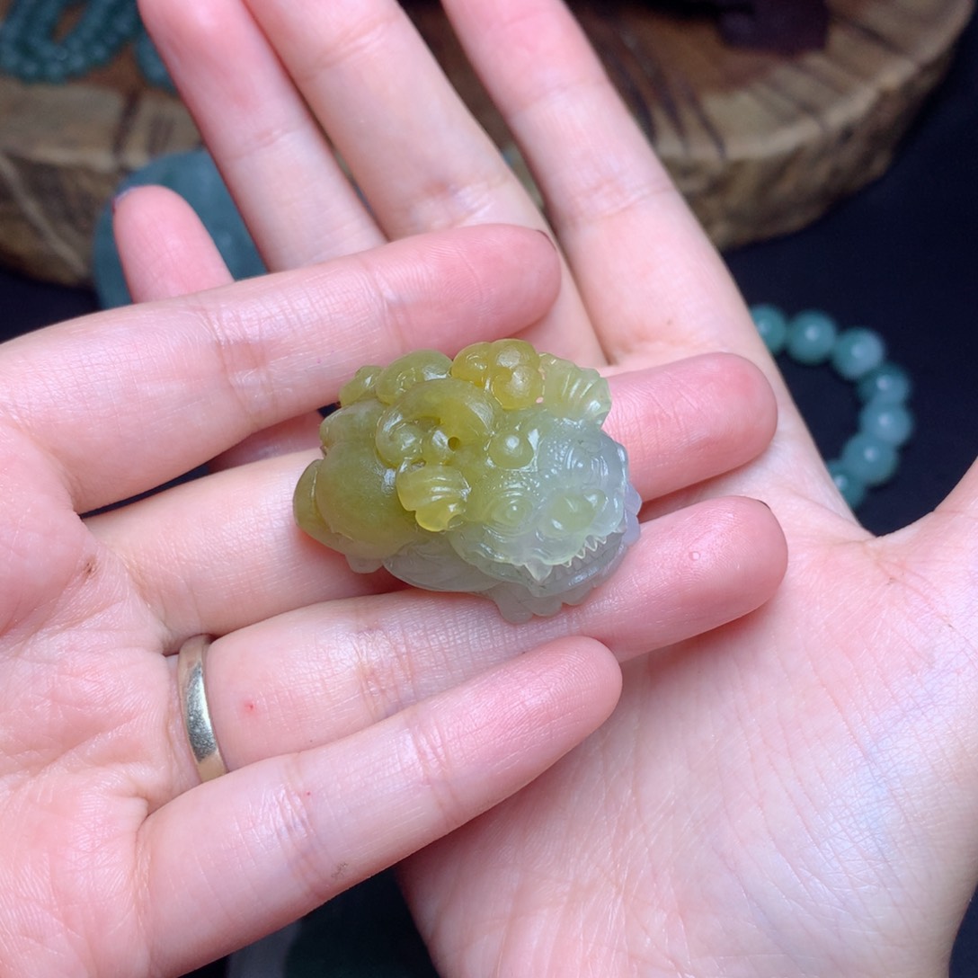 定制翡翠未镶嵌哎**去翡翠