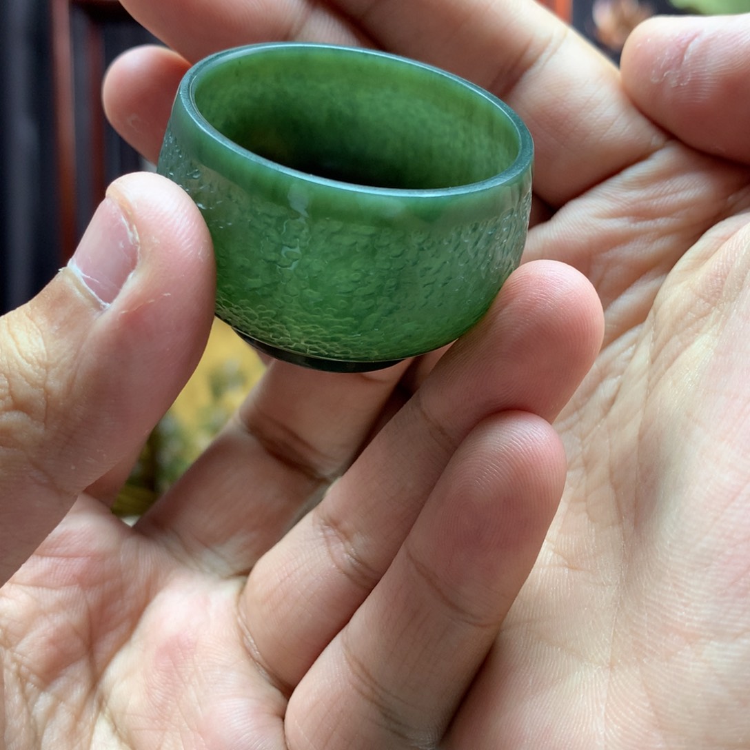 和田玉未镶嵌把件