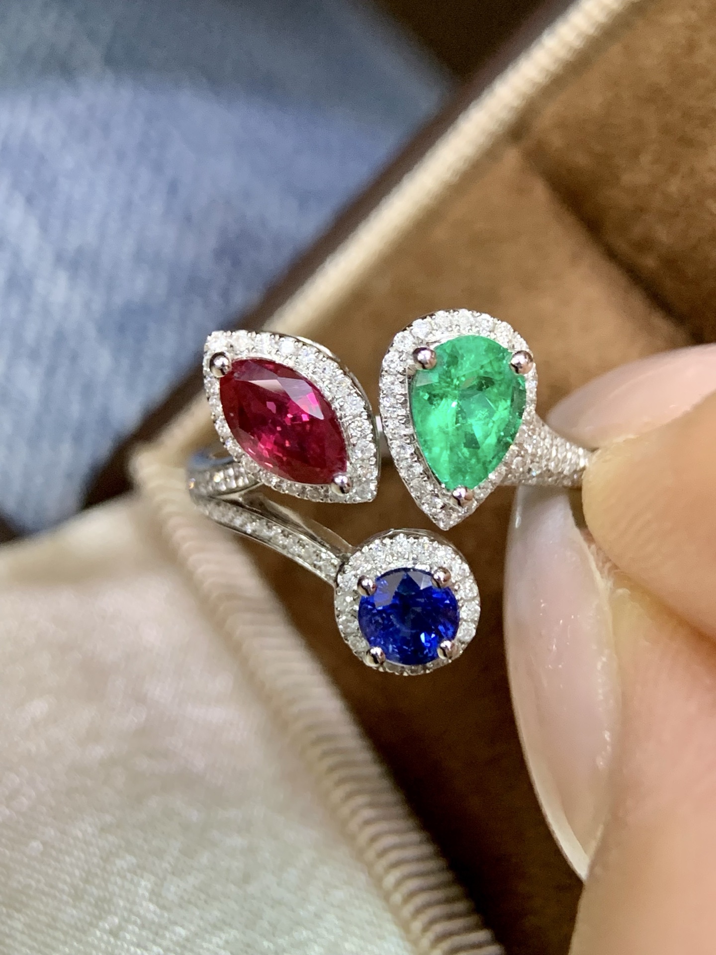 【YiYI】1.69ct蓝宝石戒指/18K金南非钻石/附证#YH