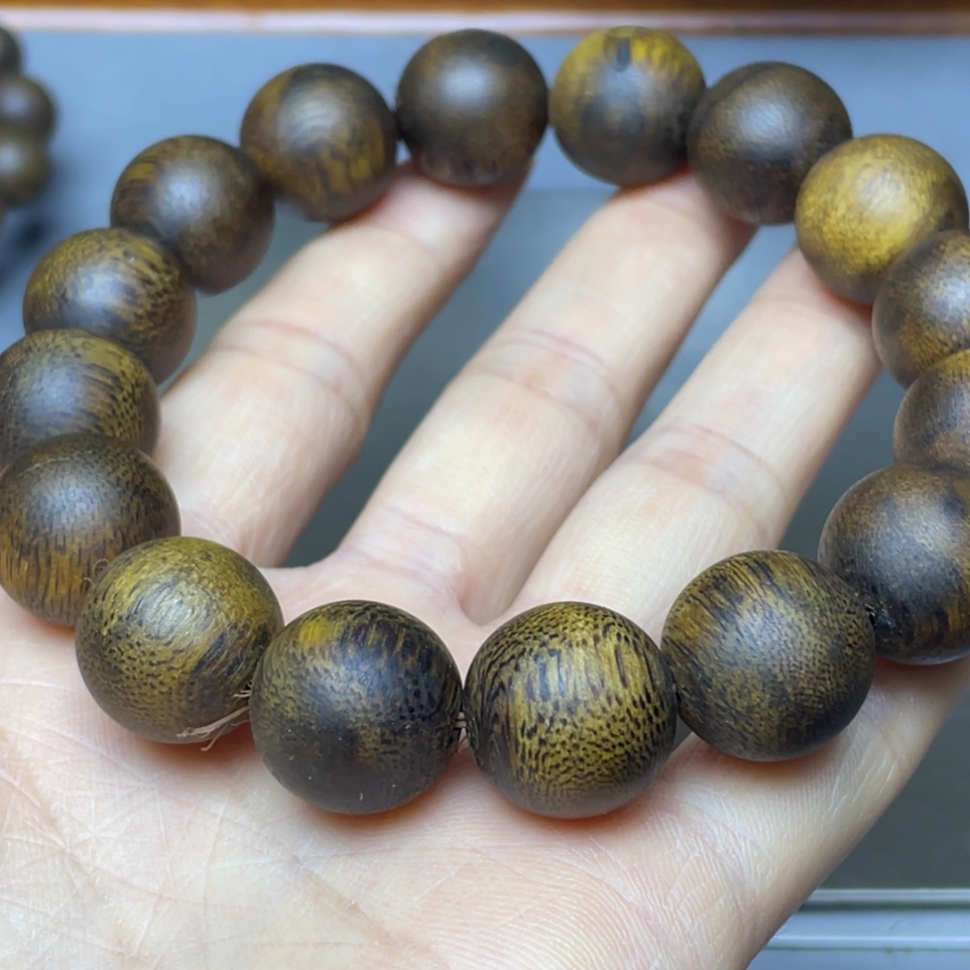 远***王手串沉香棋楠沉香14单圈