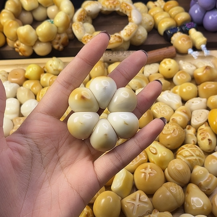 k****菩提根/象牙果吊坠瑕疵