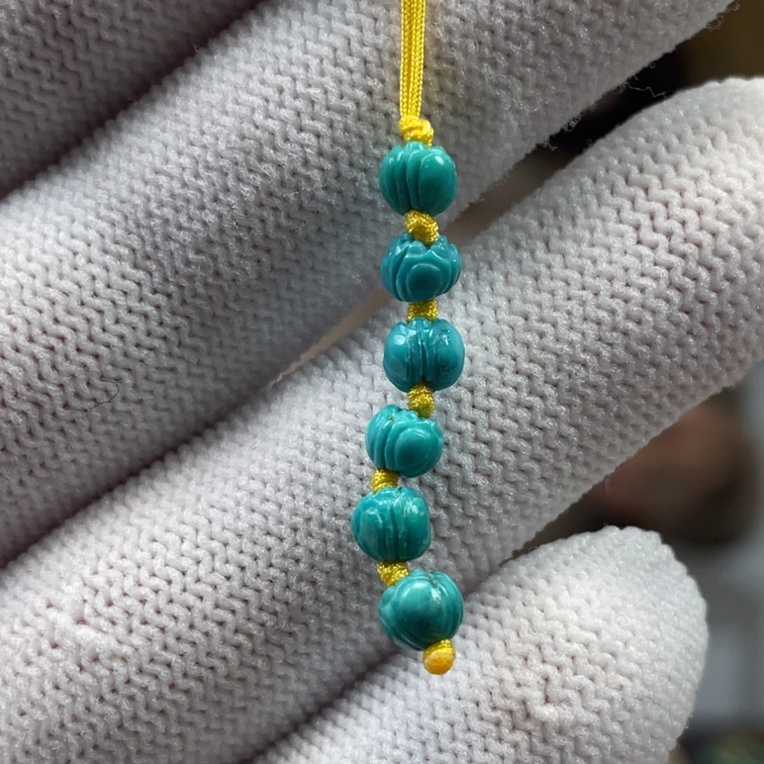 绿松石未镶嵌挂件