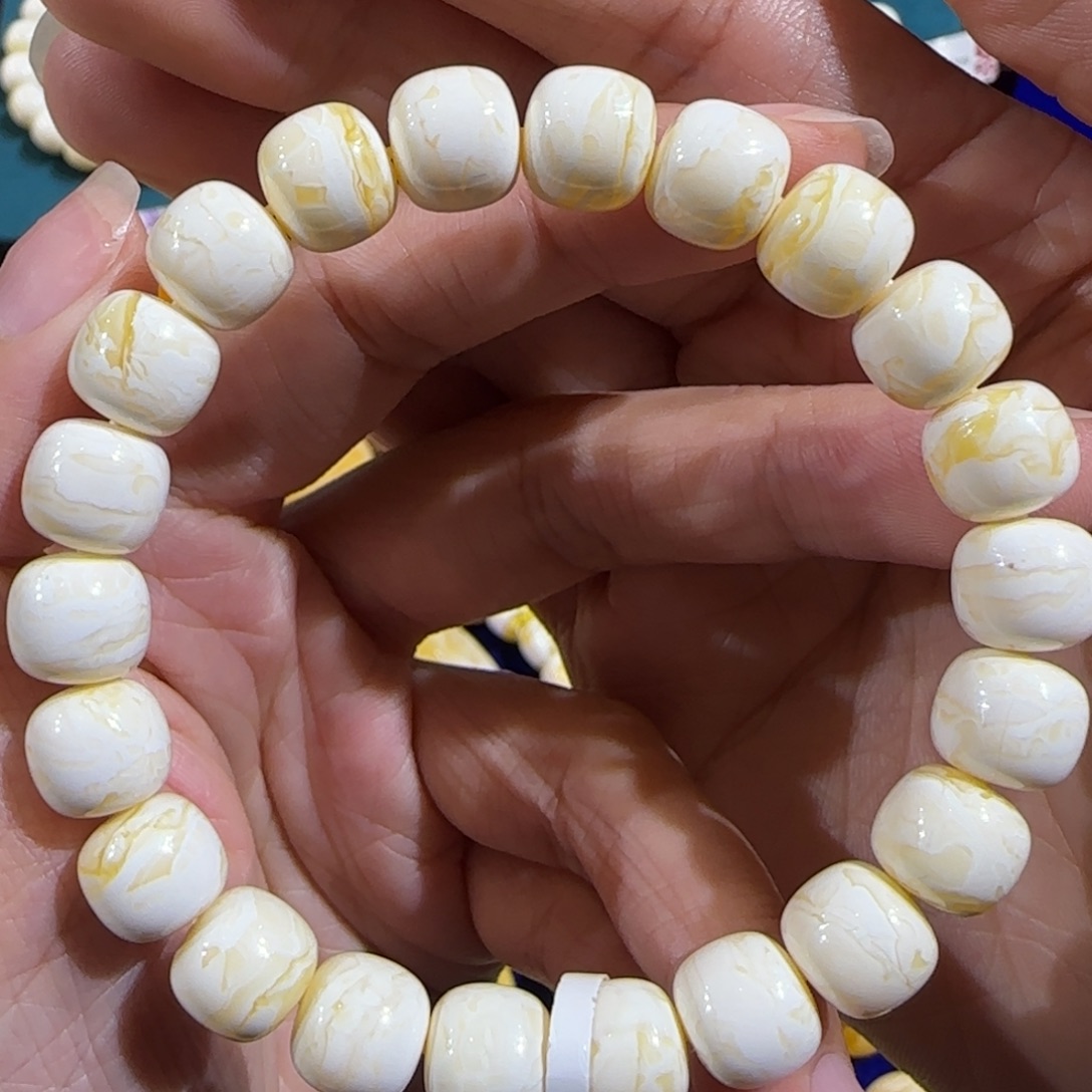 蜜蜡未镶嵌裸石同料俄料瓷白虎皮手串