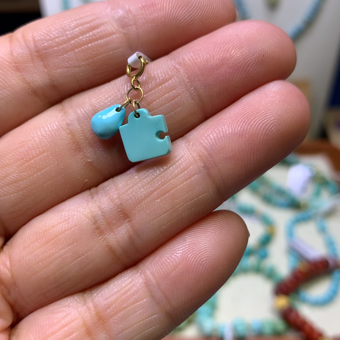 绿松石18K金镶嵌挂件