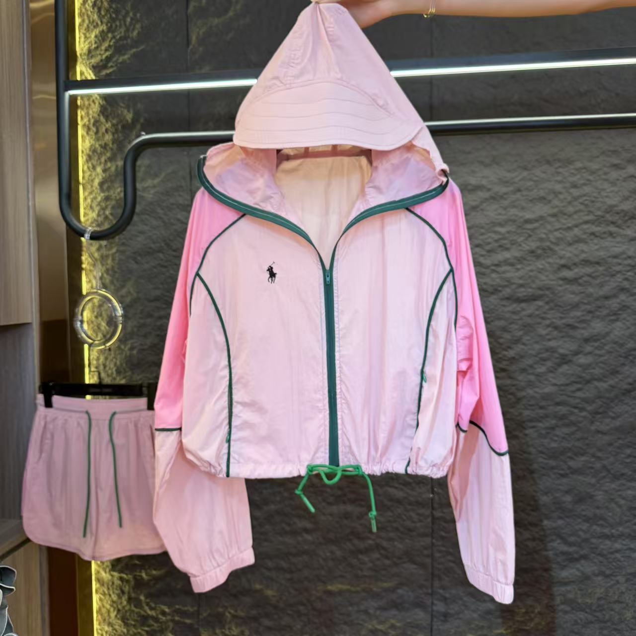 （果果专属）拼接轻薄夏透气连帽户外运动外套宽松套装A338