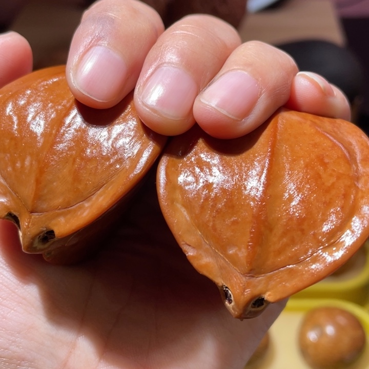 桃核把件三角橄榄核