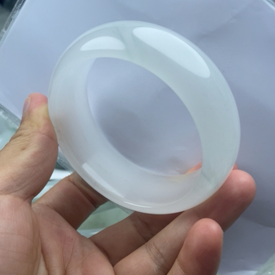 未镶嵌手镯石英质玉（金丝玉）