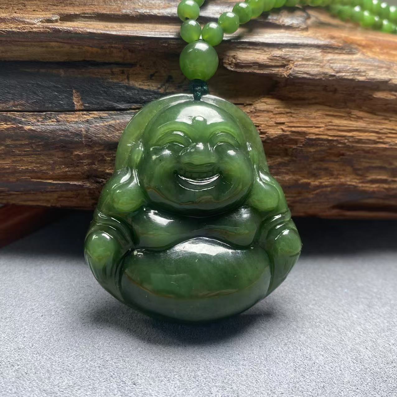 【迈越珠宝】天然和田玉碧玉菠菜绿佛公吊坠精美雕刻弥勒佛玉吊坠