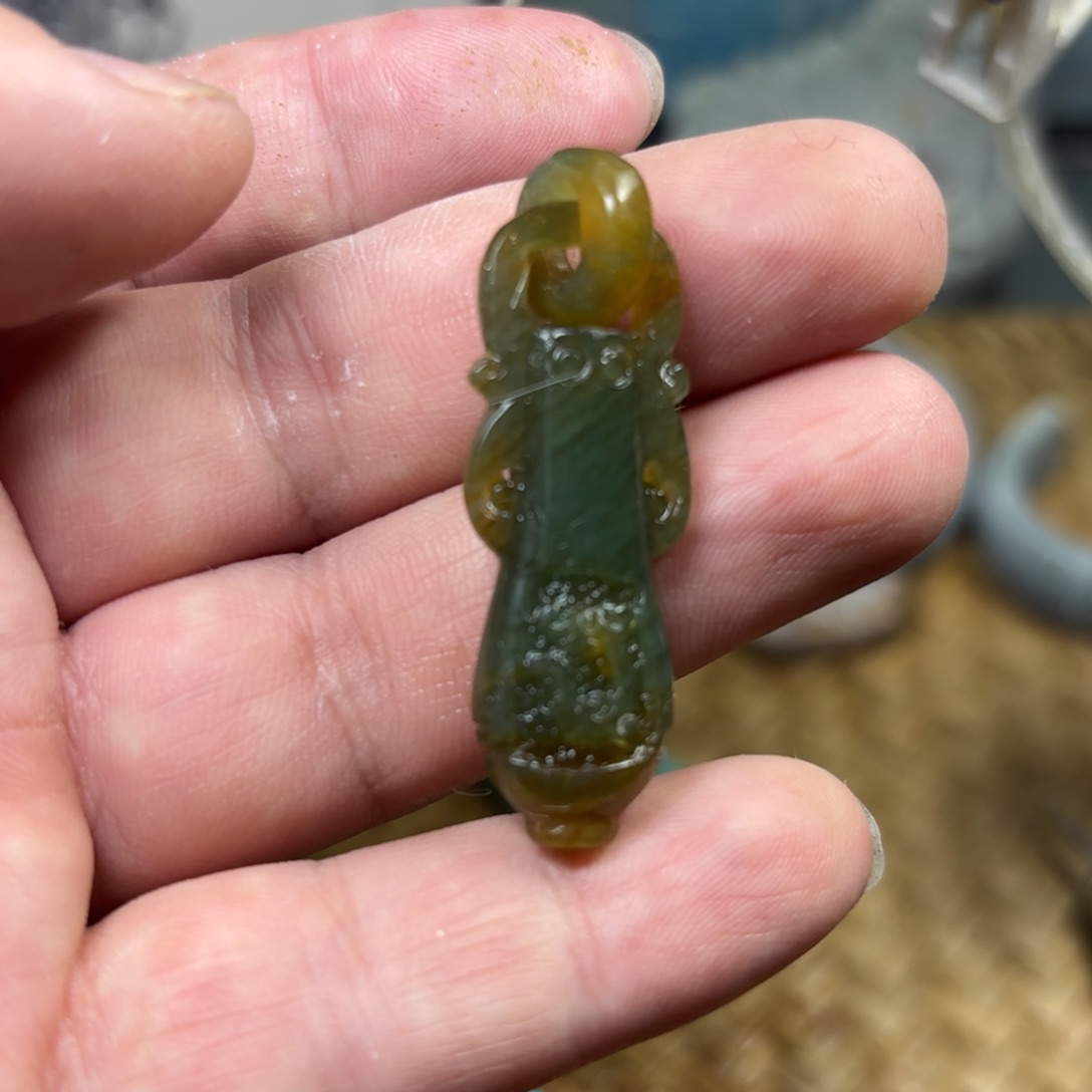 岫岩河磨玉（透闪石质玉）颈饰未镶嵌