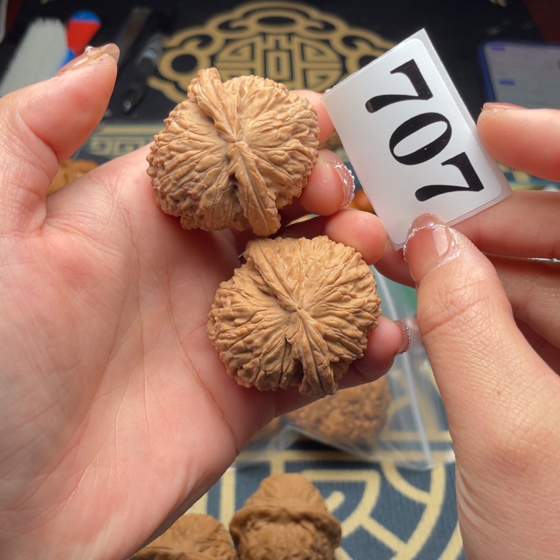 桃核把件3*741全品球白707号