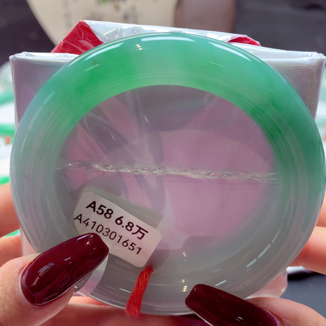 翡翠手镯未镶嵌圆条38号66