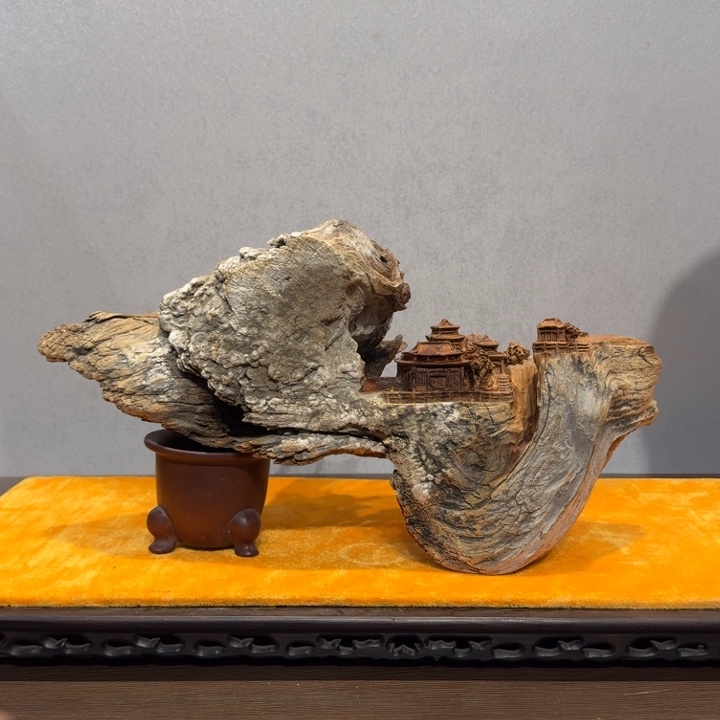 M***东柏木（崖柏）那就是说他也不会在一起