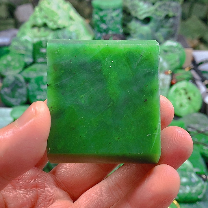 和田玉（碧玉）未镶嵌珠宝半成品