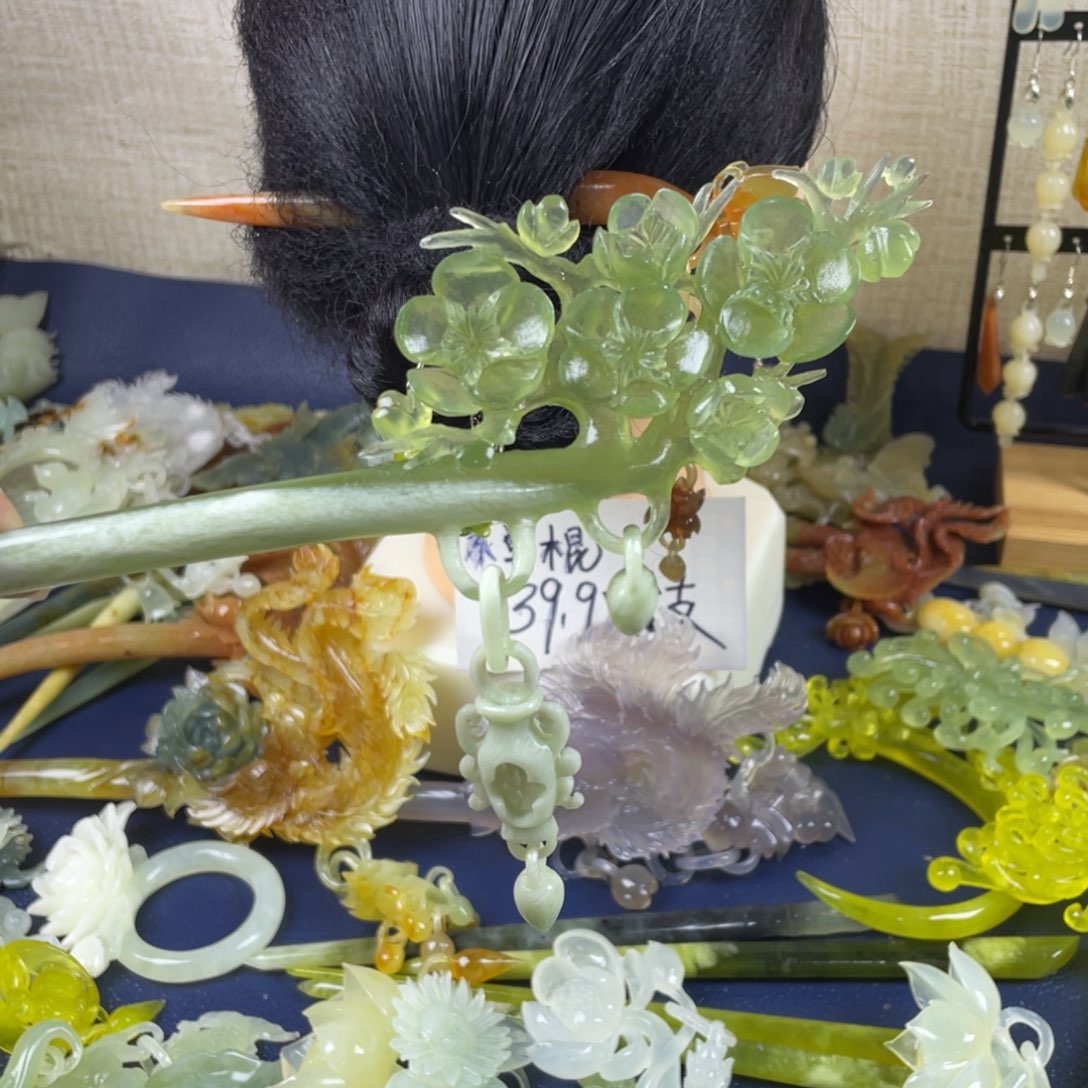 蛇纹石玉未镶嵌发饰