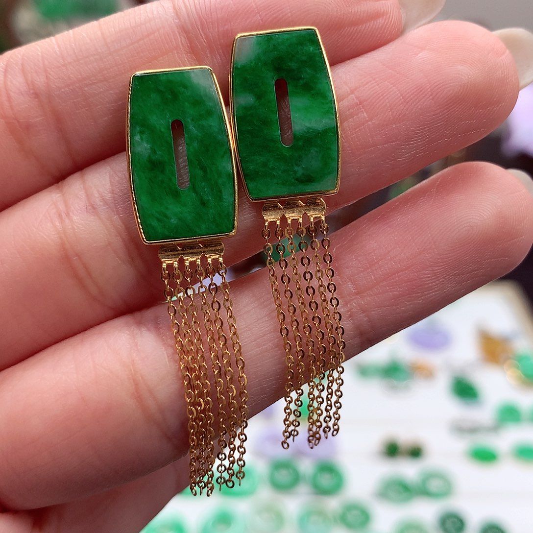 翡翠耳饰18K金镶嵌天然翡翠