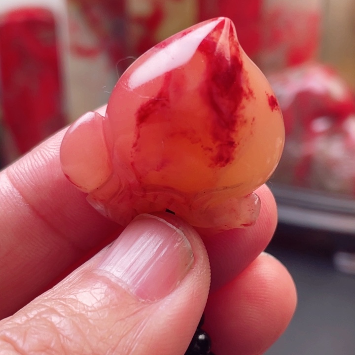 巴林鸡血石满湍血