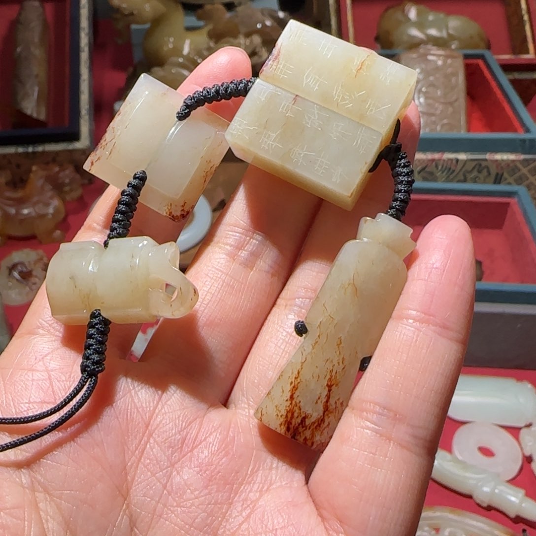 和田玉挂件未镶嵌卧*