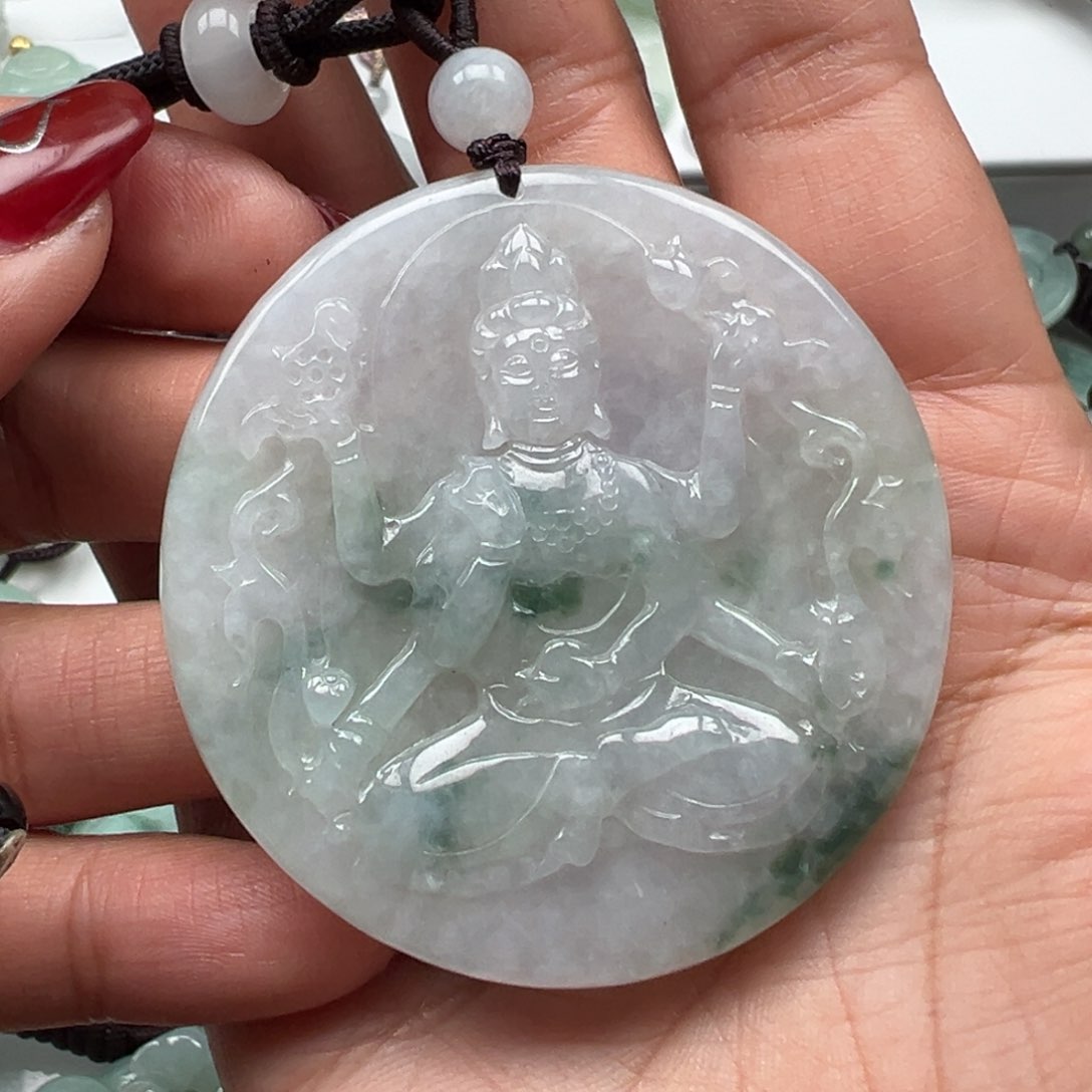 翡翠颈饰未镶嵌千手观音