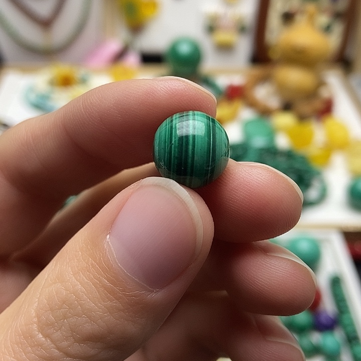 孔雀石未镶嵌单珠