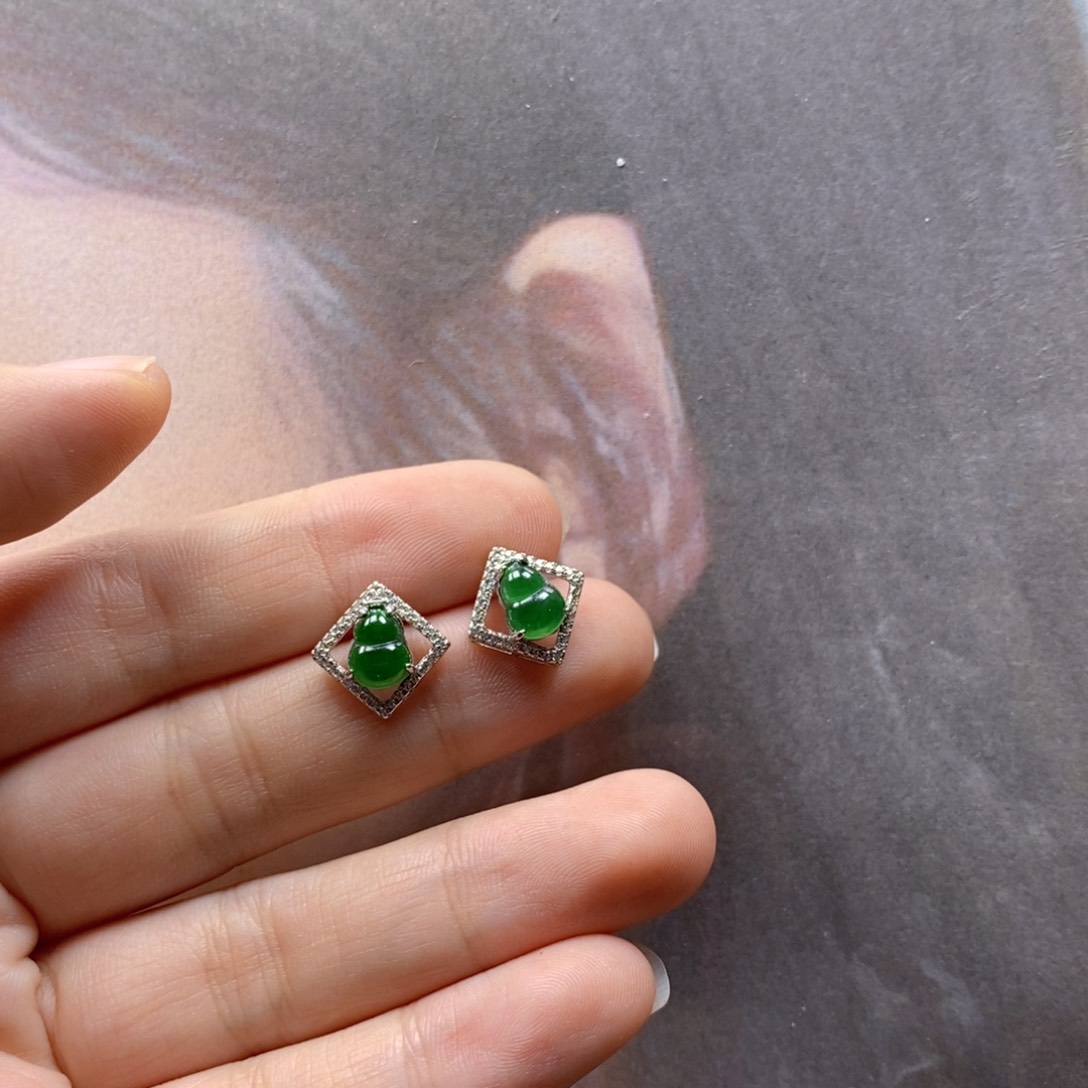 翡翠颈饰银S925镶嵌43号耳钉