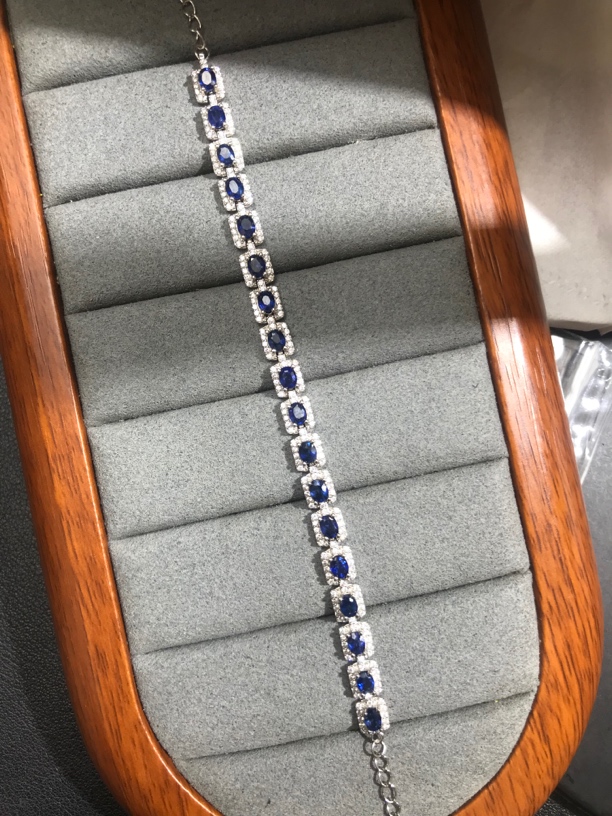 天然蓝宝石手链品质好