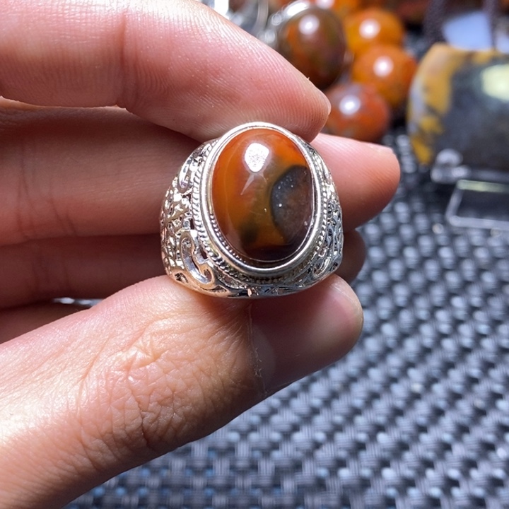 玛瑙/玉髓颈饰未镶嵌