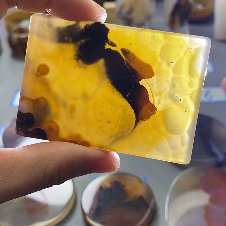 玛瑙/玉髓未镶嵌珠宝半成品