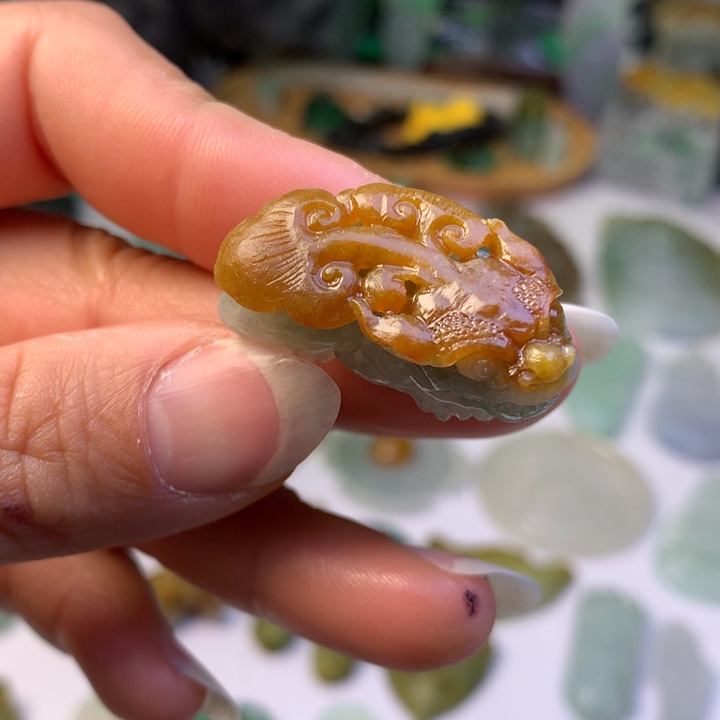 定制翡翠未镶嵌翡翠